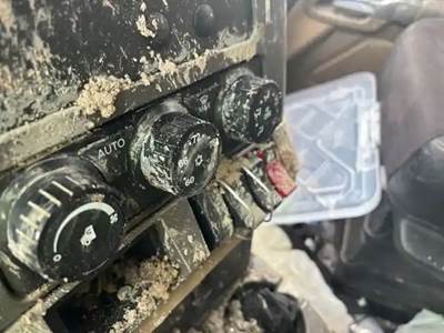 Kenworth T680 Heater / AC Temp Control