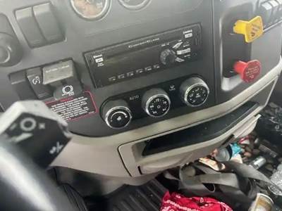 Peterbilt 579 Heater / AC Temp Control