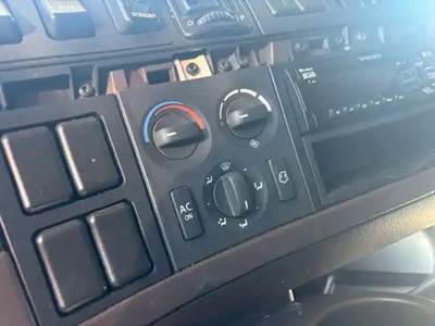 Volvo VNL Heater / AC Temp Control