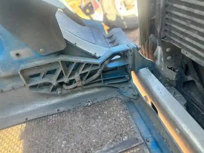 Peterbilt 389 Hood Hinge