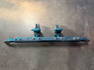 Peterbilt 579 Hood Hinge