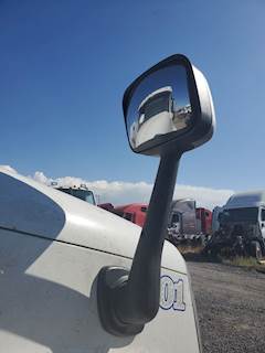 Freightliner Cascadia 125 Hood Part