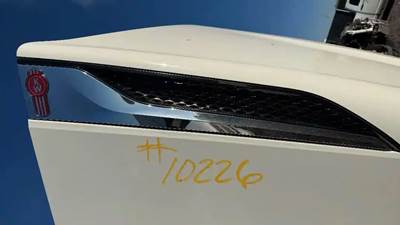 2024 Kenworth T680 Right Hood Vent/Emblem