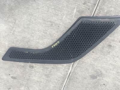 Volvo VNL Hood Part