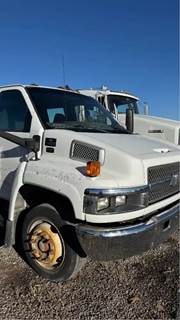 Chevrolet C4500 Hood