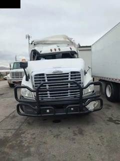 Freightliner Cascadia 113 Hood