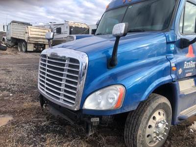 Freightliner Cascadia 125 Hood