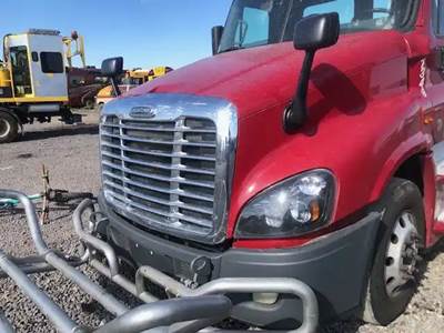 Freightliner Cascadia 125 Hood