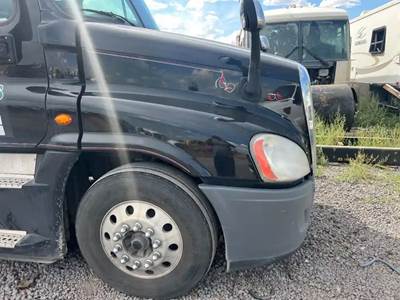 Freightliner Cascadia 125 Hood