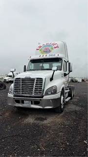 Freightliner Cascadia 125 Hood