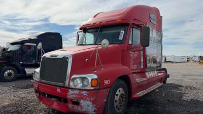 Freightliner Century Class 120 Hood for a 2001 Freightliner C120