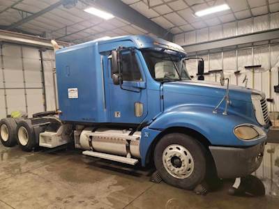 Freightliner Columbia 120 Hood