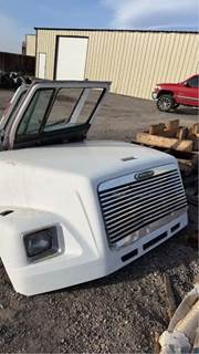 Freightliner FLD Hood