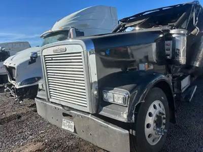 Freightliner FLD120 Classic Hood