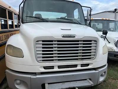 Freightliner M2 106 Hood for a 2004 Freightliner M2 106 Heavy Duty
