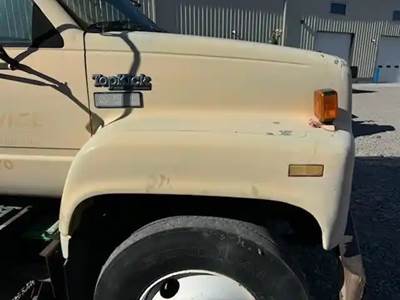 GMC TopKick C7000 Hood for a 1994 GMC C7000 Topkick
