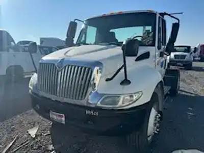 International 4400 Hood