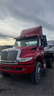 International DuraStar 4400 Hood