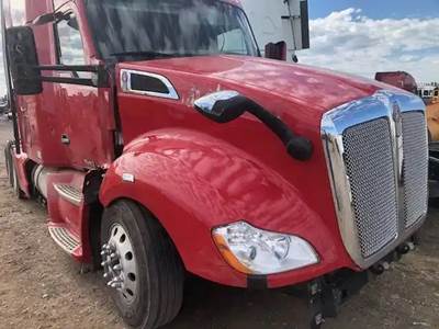 Kenworth T680 Hood