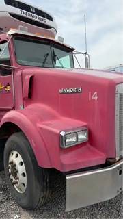 2003 Kenworth T800 Hood Assembly, Split Windshield Type