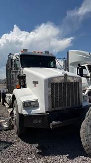 Used 2007 Kenworth T800 Hood Assembly