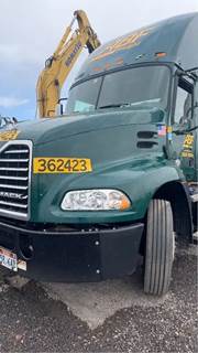 Mack Pinnacle CXU612 Hood for a 2017 Mack CXU612