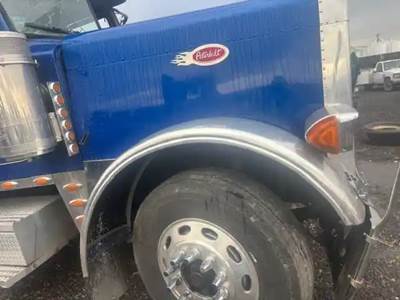Peterbilt 379 Hood