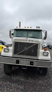 Volvo AUTOCAR ACL64 Hood