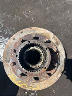 GM/Chev (HD) Hub for a 1973 Chevrolet C50