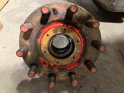 Stud Pilot / Budd Front Hub for a 1986 Peterbilt 362