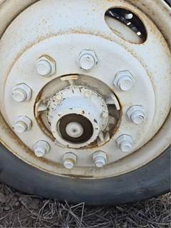 Stud Pilot / Budd Front Hub for a 1990 Volvo WG