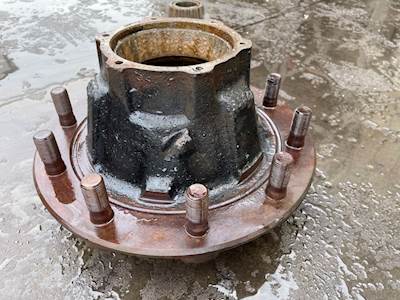 Stud Pilot / Budd Rear Hub