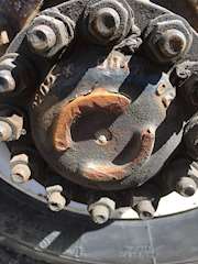 Good Used Rear Hub 12 Bolt Axle, 10 Hole Wheel HR848