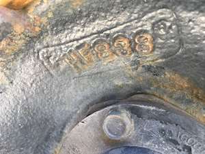 Good Used Front Hub 10 Lug HF383