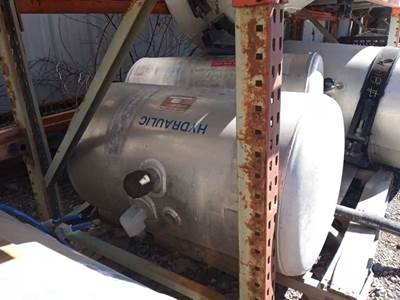 Peterbilt Hydraulic Tank