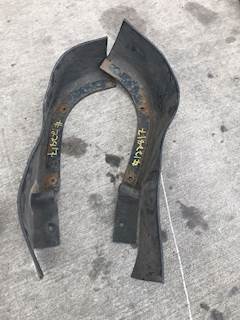 International 9200 / 9400 Inner Fender for a 2003 International 9200/9400I