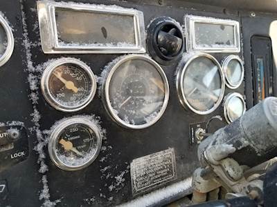 Ford LTA9000 Instrument Panel Cluster for a 1993 Ford LTA9000 AERO MAX 106