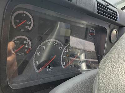 Freightliner Cascadia 125 Instrument Panel Cluster
