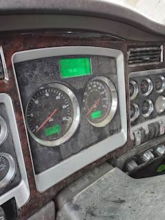Kenworth T660 Instrument Panel Cluster