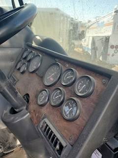 Peterbilt 320 Instrument Panel Cluster