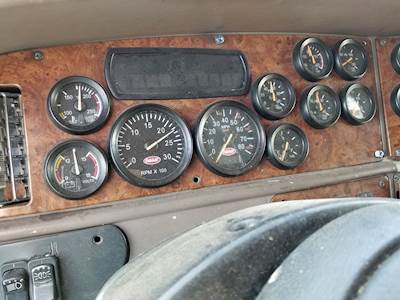 Peterbilt 387 Instrument Panel Cluster