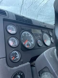 Freightliner Cascadia 125 Instrument Panel Cluster
