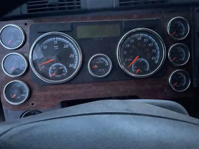 Freightliner Cascadia 125 Instrument Panel Cluster
