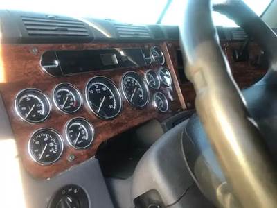 Freightliner Cascadia 125 Instrument Panel Cluster