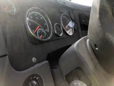 Freightliner Cascadia 125 Instrument Panel Cluster