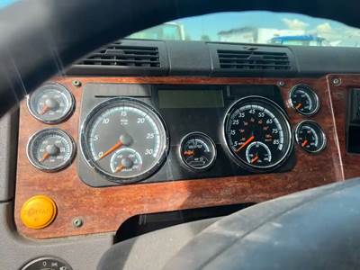 Freightliner Cascadia 125 Instrument Panel Cluster