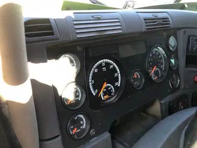 Freightliner Cascadia 125 Instrument Panel Cluster