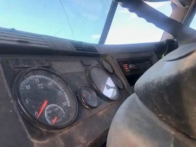 Freightliner Cascadia 125 Instrument Panel Cluster