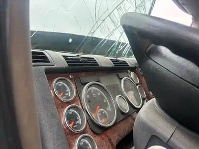Freightliner Cascadia 125 Instrument Panel Cluster
