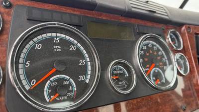 Freightliner Cascadia 125 Instrument Panel Cluster
